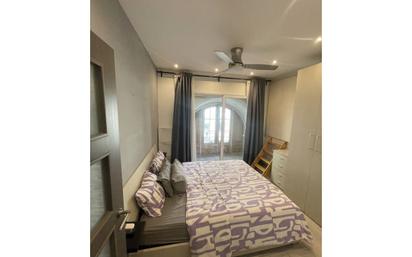 Bedroom of Flat for sale in  Barcelona Capital  with Balcony