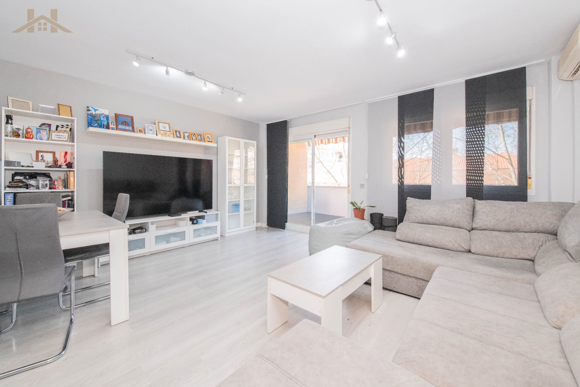 Sala de estar de Piso en venta en Alcorcón con Aire acondicionado, Calefacción y Terraza