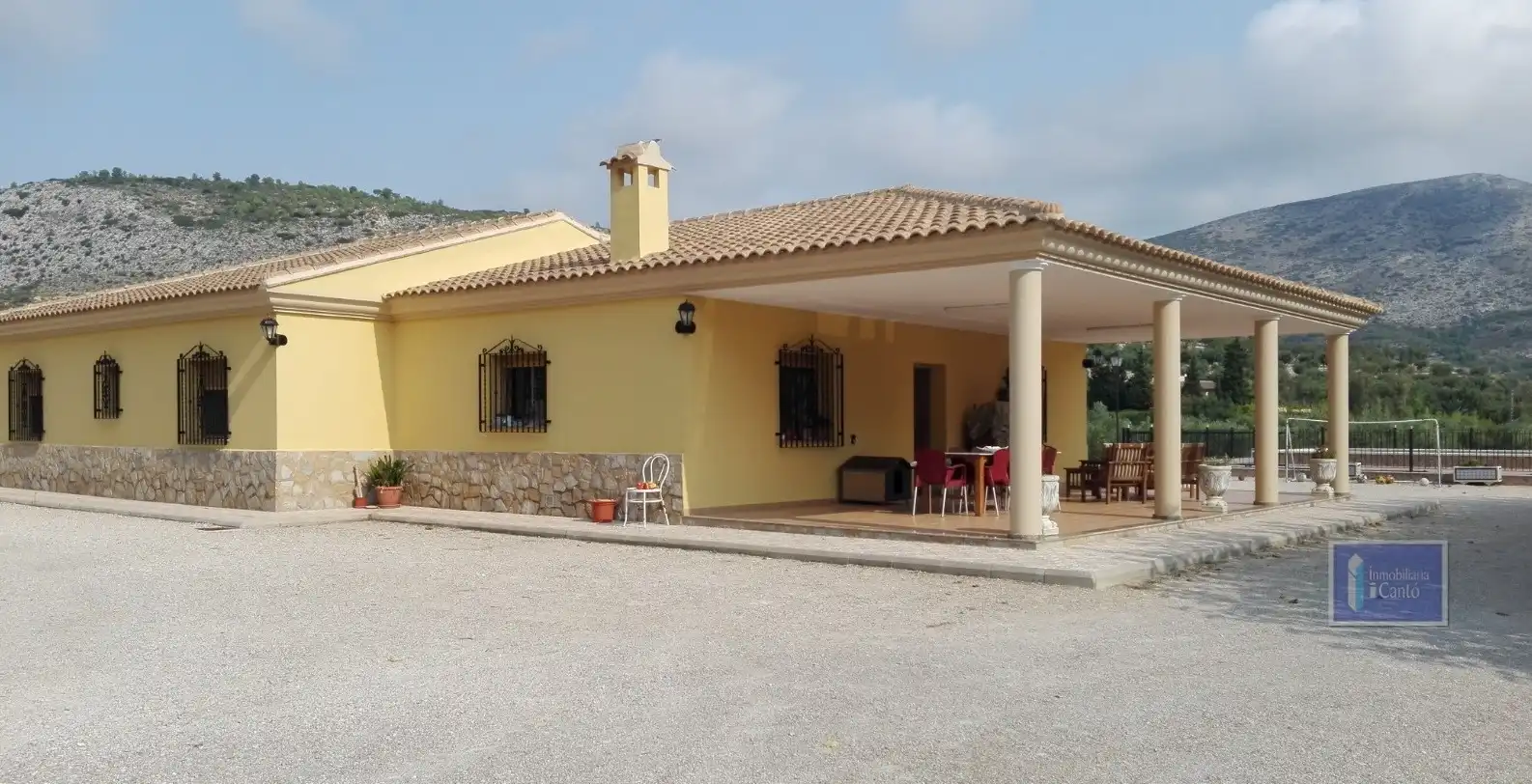 Chalet con piscina en venta en Muro de Alcoy
