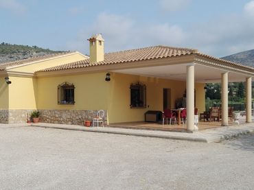 Villa con piscina in vendita a Muro de Alcoy