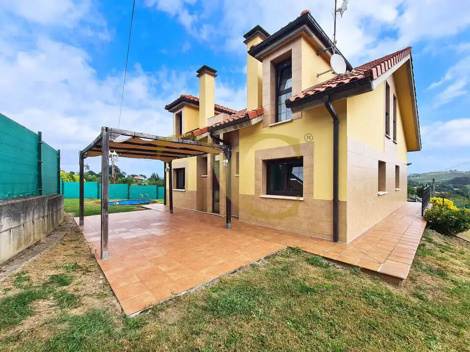 Vista exterior de Casa o chalet en venta en Gijón  con Calefacción, Jardín privado y Balcón