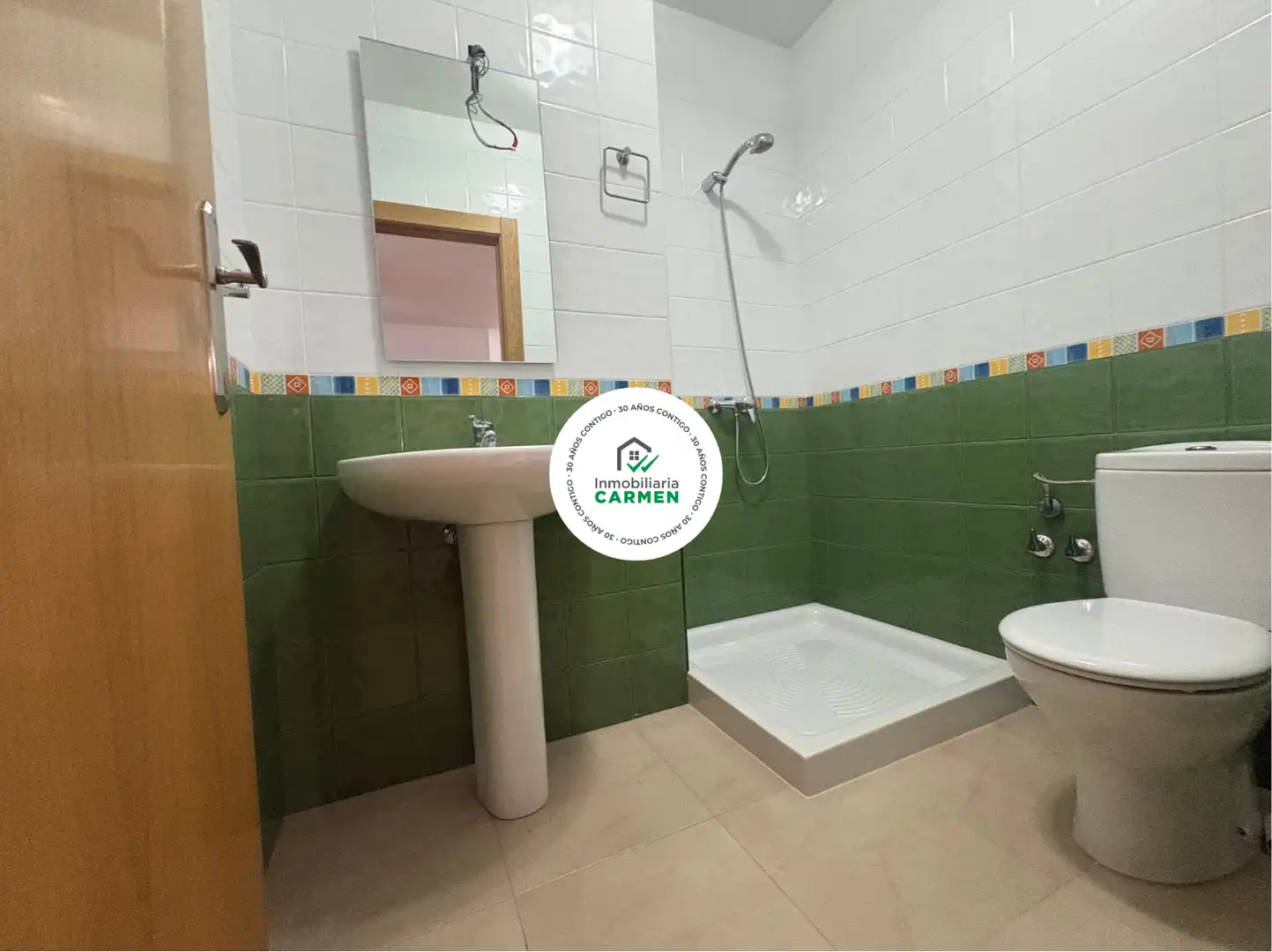 Baño de Casa adosada en venta en Murcia con Aire acondicionado, Calefacción y Terraza