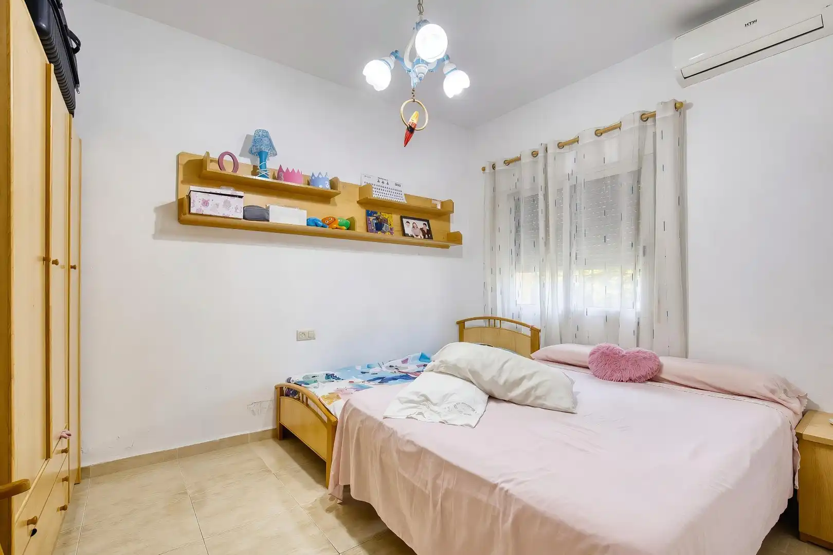 Villa con piscina in vendita a Calle Barrio lo marques la matanza 17 CV-868, imagen 16