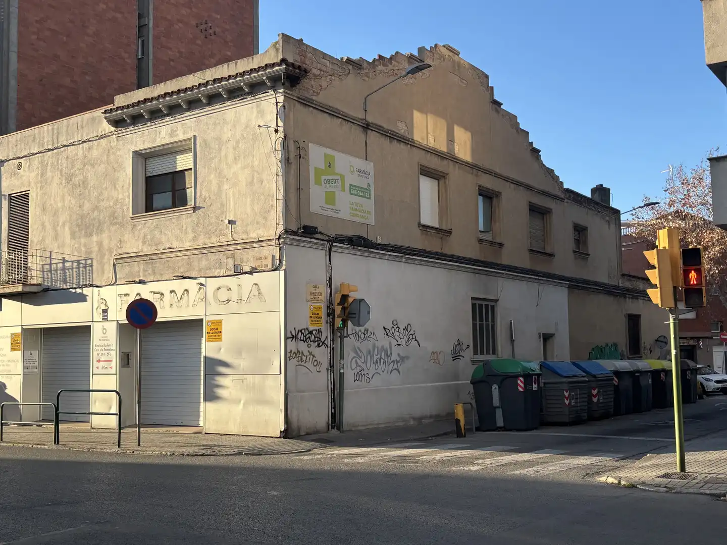 Vista exterior de Local de alquiler en Sabadell