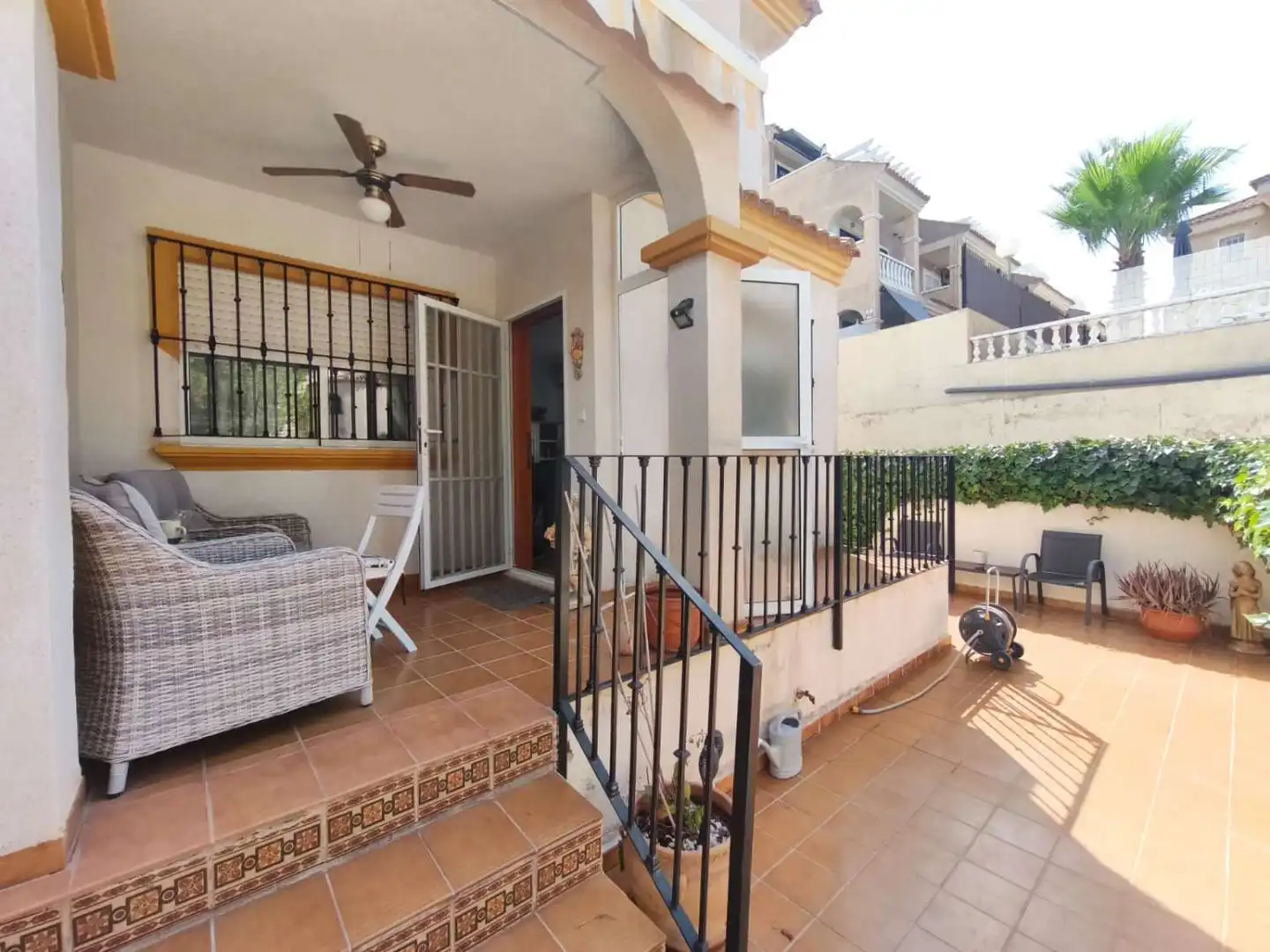 Vista exterior de Dúplex en venda en Orihuela amb Aire condicionat, Calefacció i Piscina
