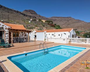 Exterior view of Country house for sale in San Bartolomé de Tirajana  with Private garden, Swimming Pool and Furnished