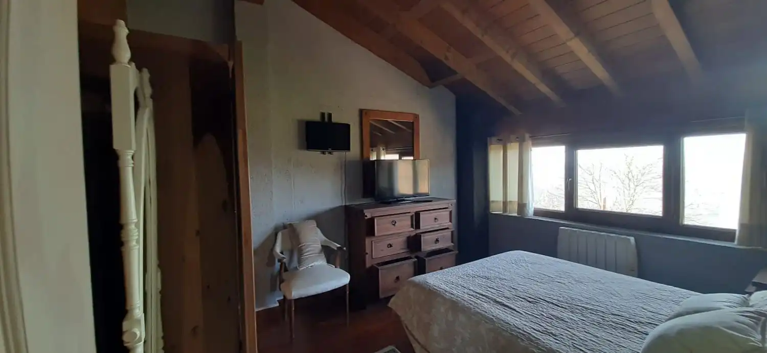 Habitación de Casa o chalet en venta en Solórzano con Calefacción, Trastero y Amueblado