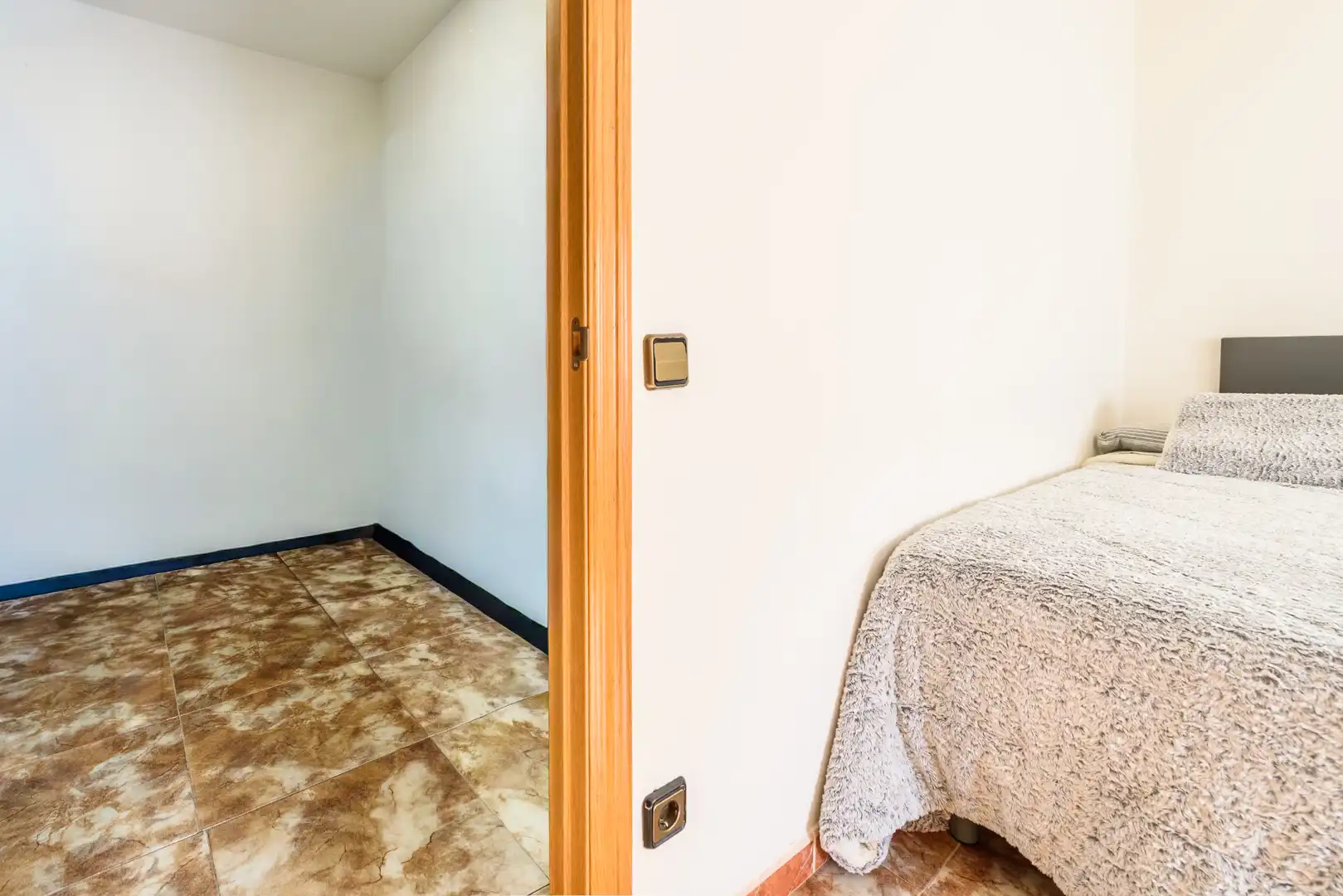 Wohnung zum Verkauf in Tarragona mit Klimaanlage, Möbliert und Ofen