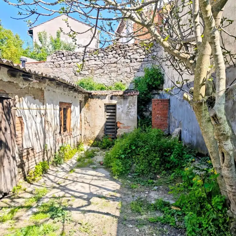 Vista exterior de Casa o chalet en venta en El Espinar con Calefacción y Jardín privado