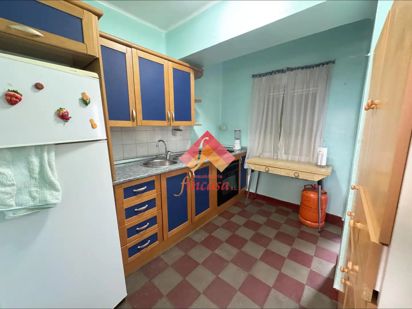 Kitchen of Flat for sale in Ronda  with Air Conditioner and Furnished