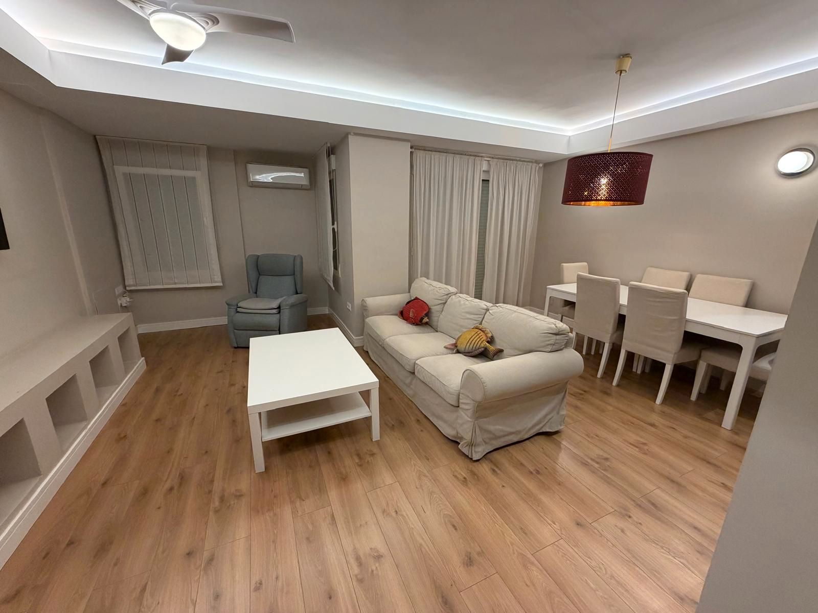 Pis de lloguer a Calle Juan Fernandez, Ciudad Jardín