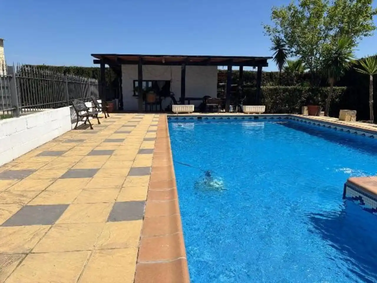Villa mit Pool zum Verkauf in San Bartolomé de la Torre