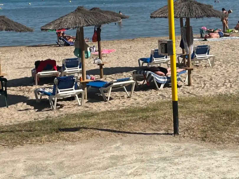 Außenansicht von Geschaftsraum zur Miete in Torrevieja mit Klimaanlage und Terrasse