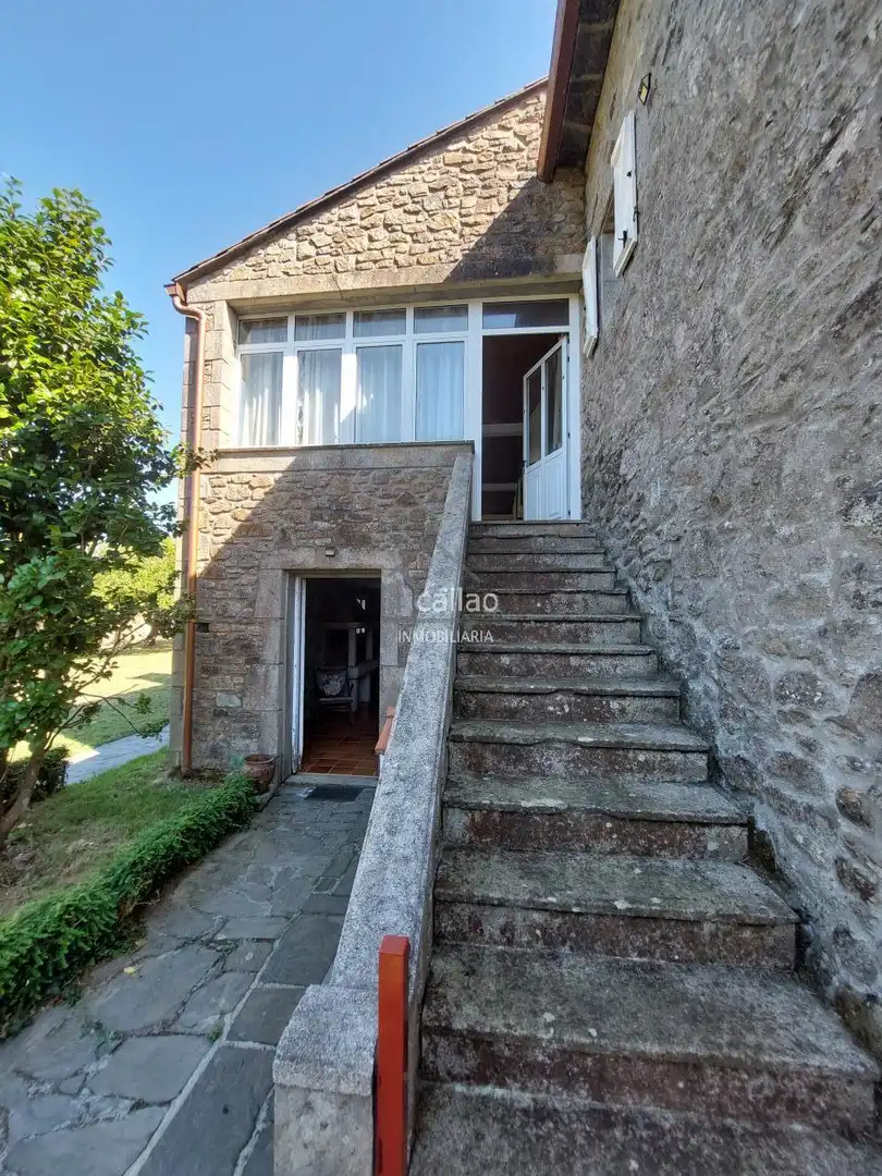 Vista exterior de Casa o chalet en venta en Narón con Calefacción, Jardín privado y Piscina