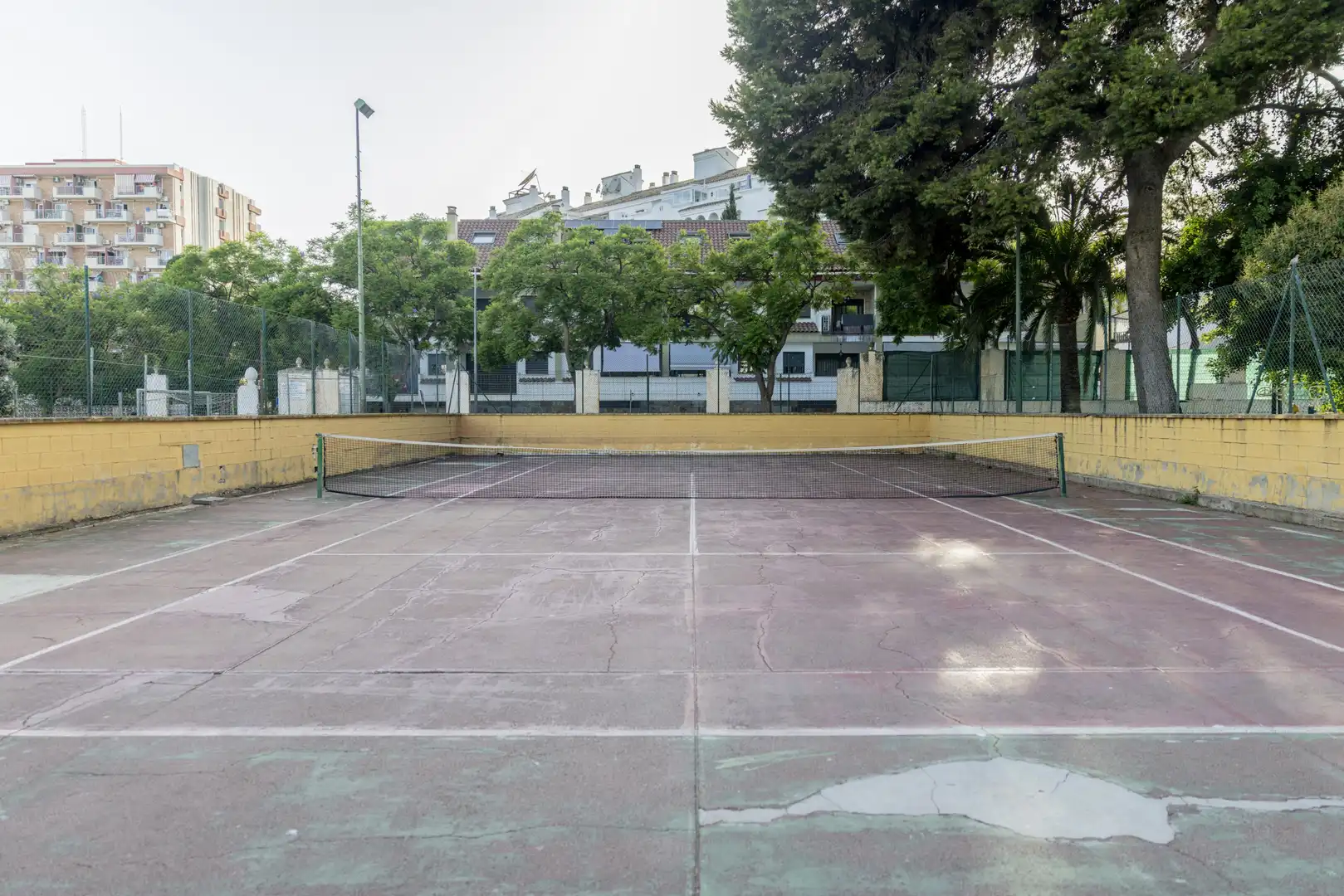 Vista exterior de Apartament en venda en Benalmádena amb Aire condicionat, Jardí privat i Parquet