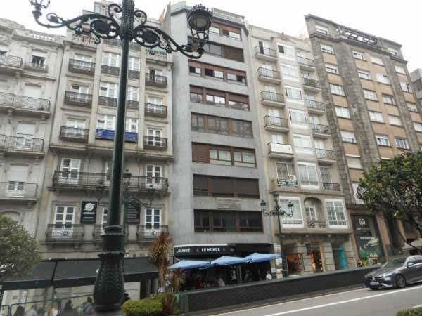 Oficina en venda a Centro - Areal