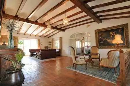 Sala d'estar de Finca rústica en venda en Riudarenes amb Aire condicionat, Calefacció i Jardí privat