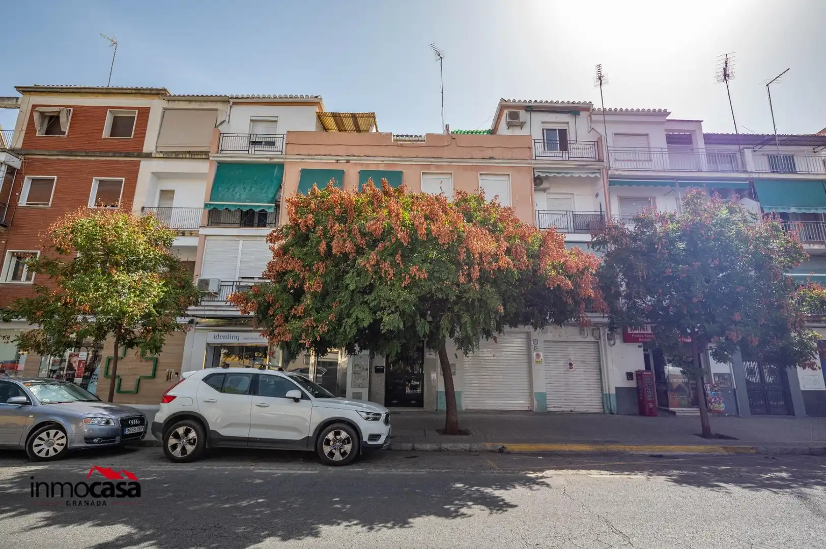 Vista exterior de Pis en venda en Granada