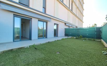 Exterior view of Flat for sale in Dos Hermanas  with Air Conditioner, Heating and Private garden