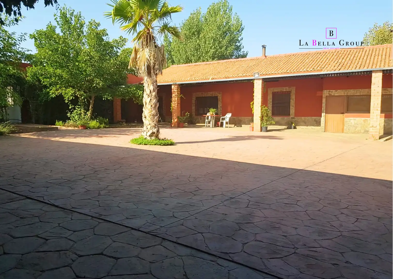 Vista exterior de Finca rústica en venda en Santa Cruz de Mudela amb Aire condicionat, Jardí privat i Terrassa