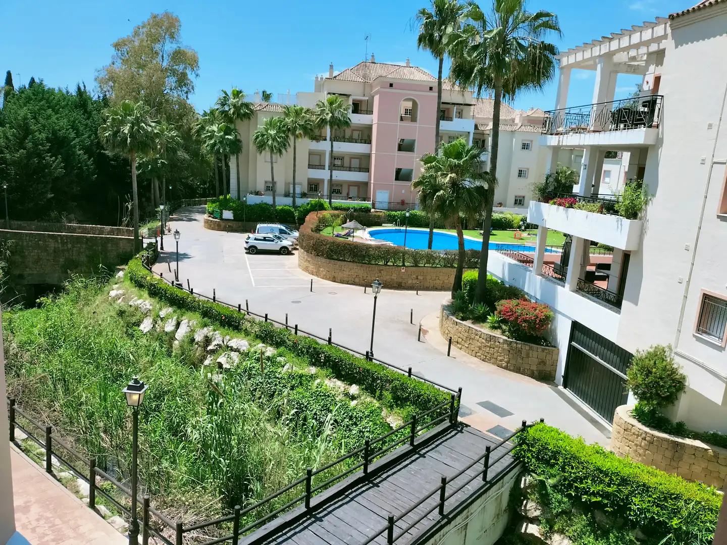 Exterior view of Flat for sale in Marbella  with Air Conditioner, Terrace and Storage room