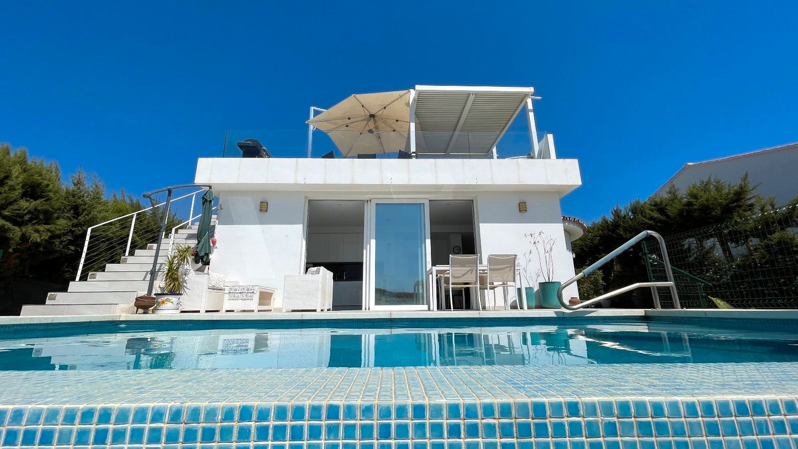 Piscina de Casa o xalet de lloguer en Estepona amb Aire condicionat, Terrassa i Piscina