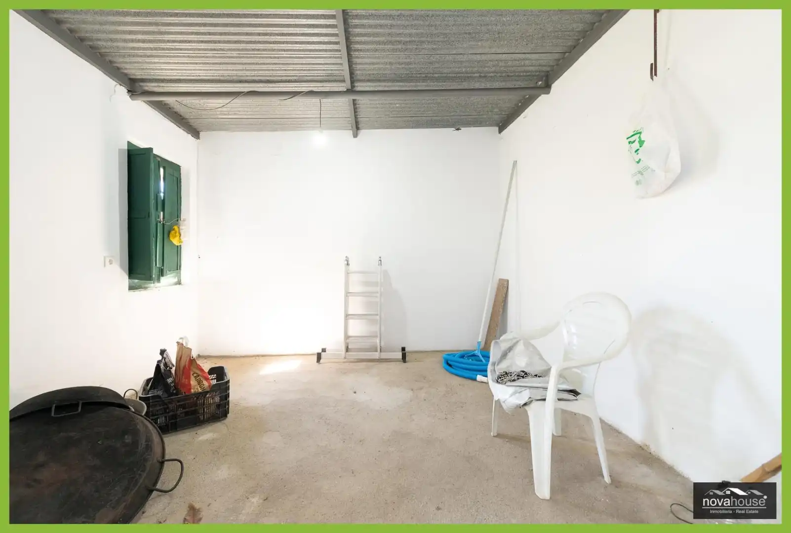 Finca rústica en venta en Nerja con Aire acondicionado, Trastero y Piscina
