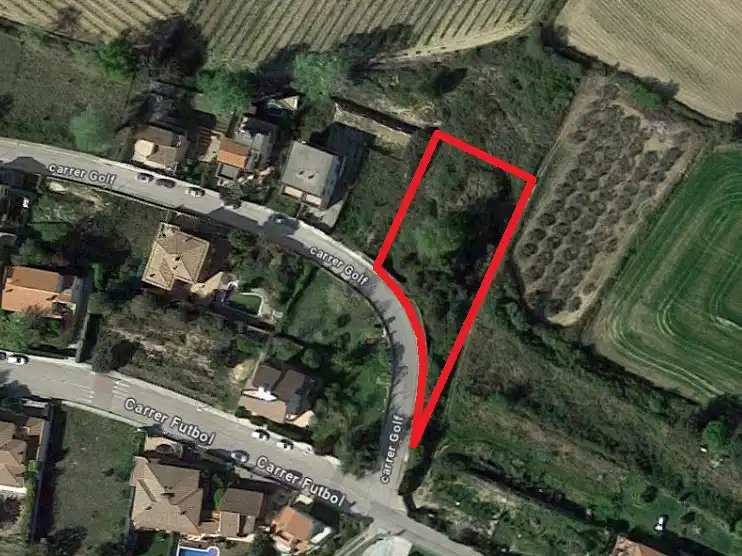 Terreny residencial en venda a Barri la Serra 177