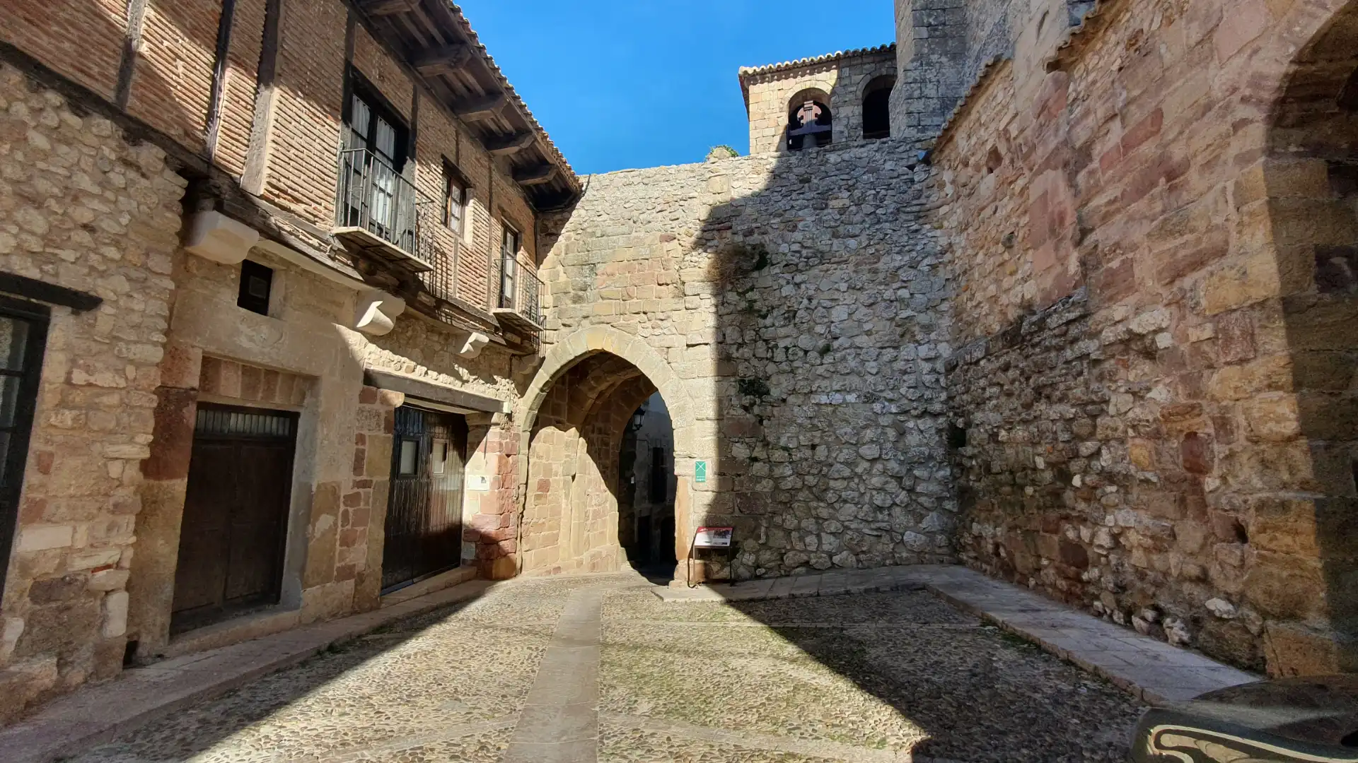 Vista exterior de Finca rústica en venta en Atienza con Amueblado