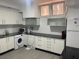 Cocina de Piso de alquiler en Las Palmas de Gran Canaria con Aire acondicionado, Parquet y Amueblado