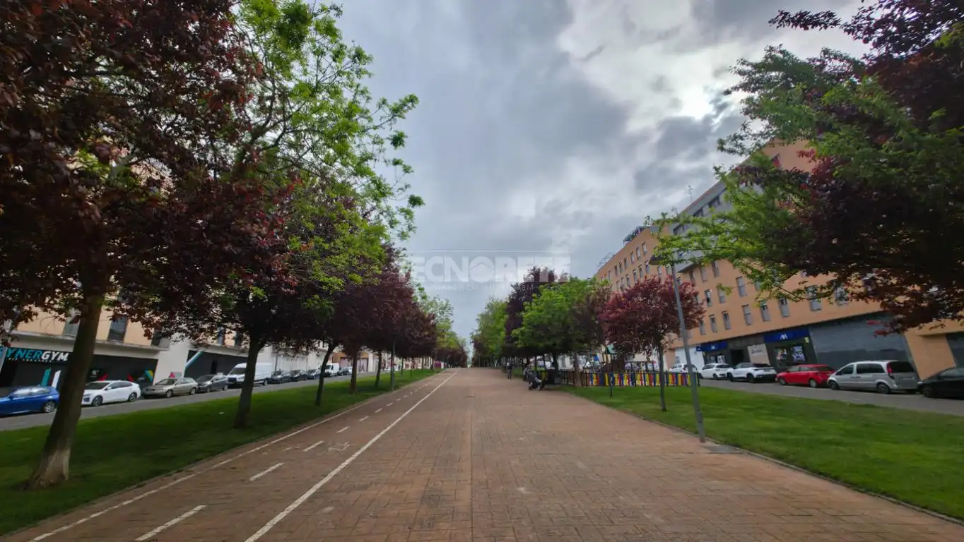 Vista exterior de Piso en venta en Guadalajara
