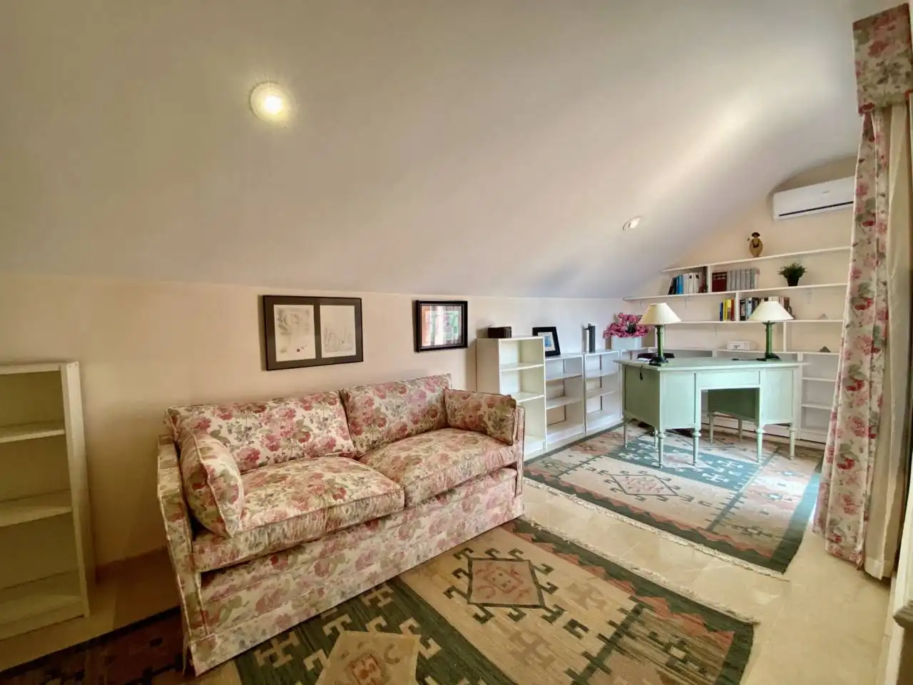 Sala de estar de Casa adosada de alquiler en Calvià con Aire acondicionado, Calefacción y Terraza