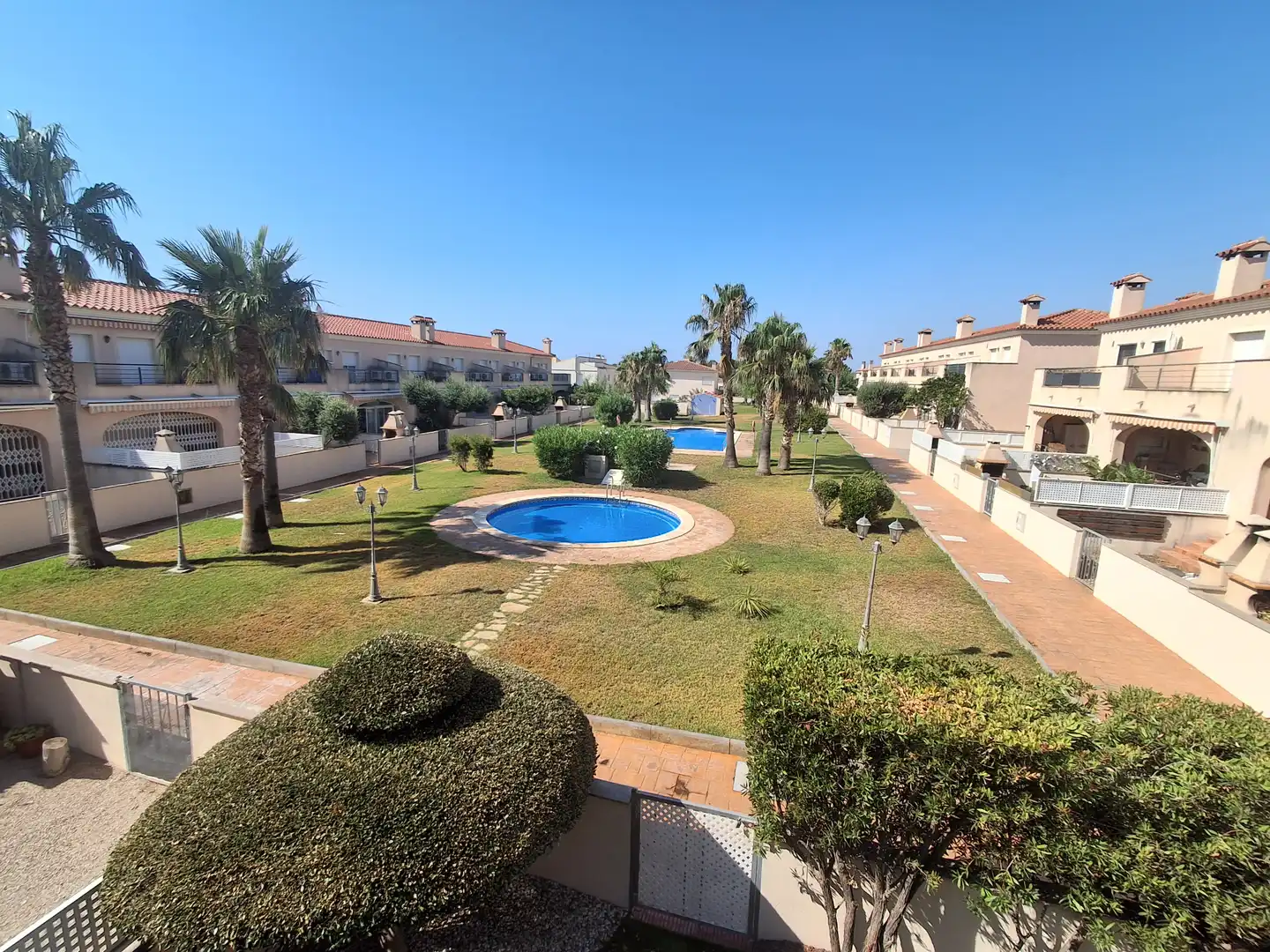 Jardí de Casa adosada en venda en Mont-roig del Camp amb Aire condicionat, Jardí privat i Terrassa
