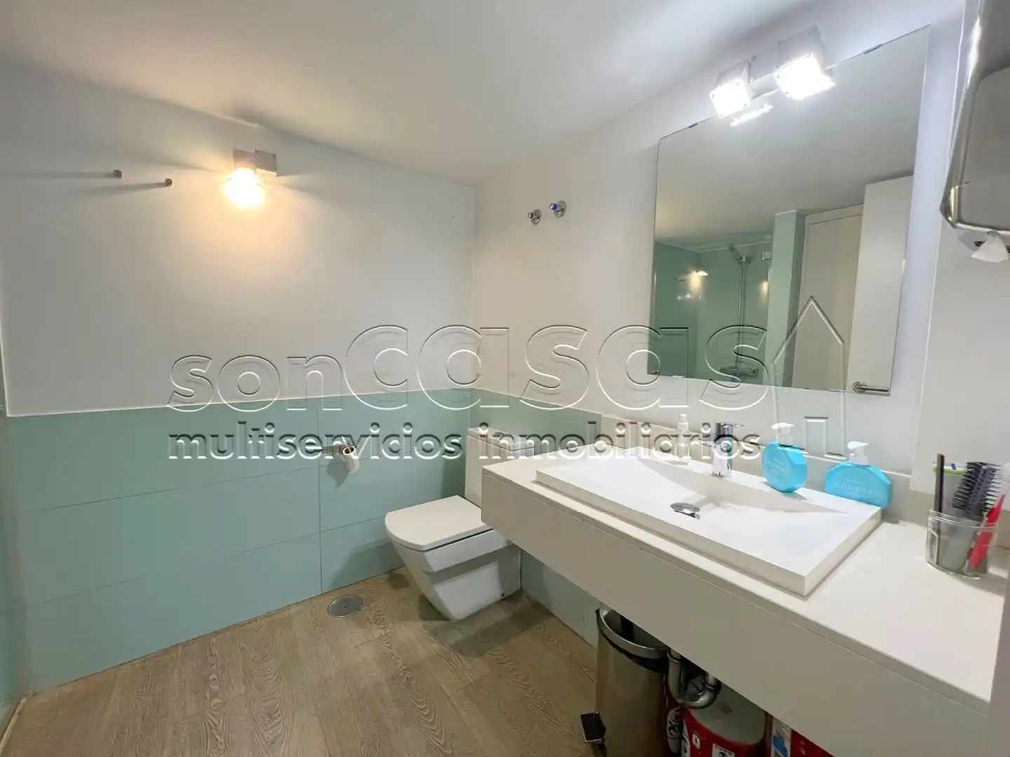 Bathroom of Office for rent in Alcobendas  with Air Conditioner, Heating and Furnished
