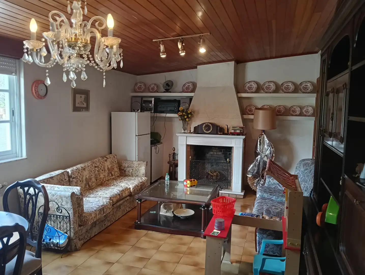 Sala d'estar de Casa adosada en venda en Oza dos Ríos amb Calefacció, Jardí privat i Traster