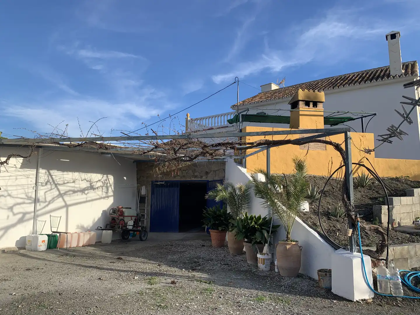 Vista exterior de Finca rústica en venta en Vélez-Málaga con Aire acondicionado, Jardín privado y Terraza