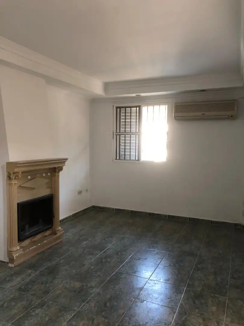 Casa adosada en venta en Gilet con Calefacción, Jardín privado y Parquet