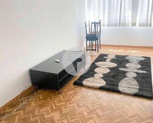 Sala d'estar de Apartament de lloguer en  Barcelona Capital amb Aire condicionat i Balcó