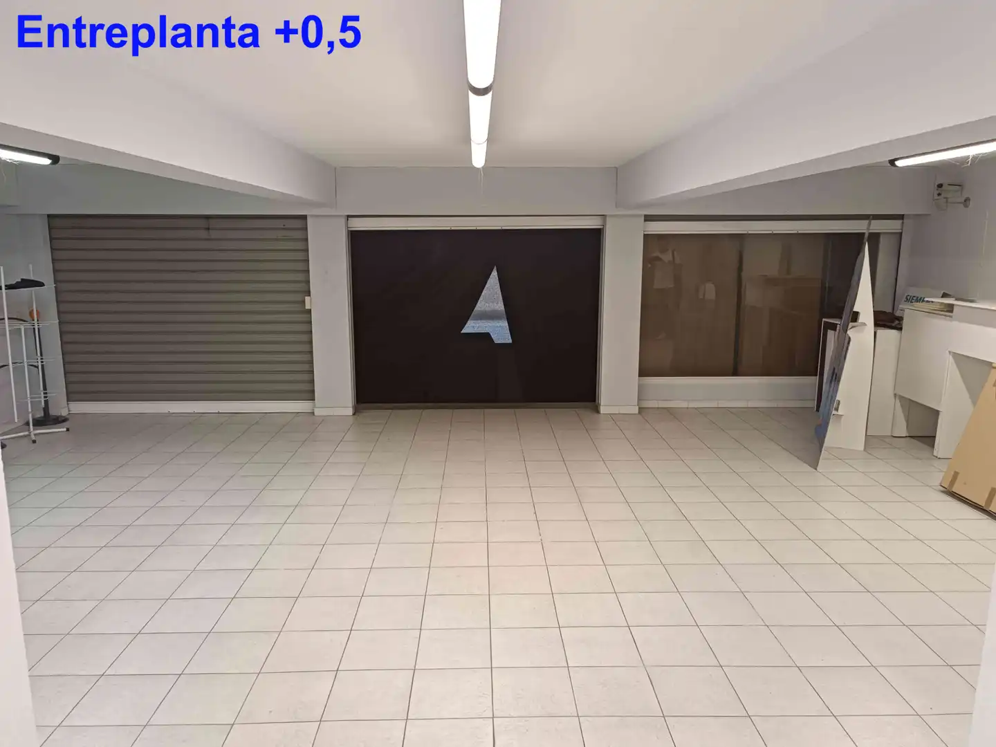Nave industrial en venta en Derio