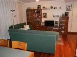 Sala d'estar de Casa o xalet en venda en Durango amb Calefacció, Terrassa i Balcó
