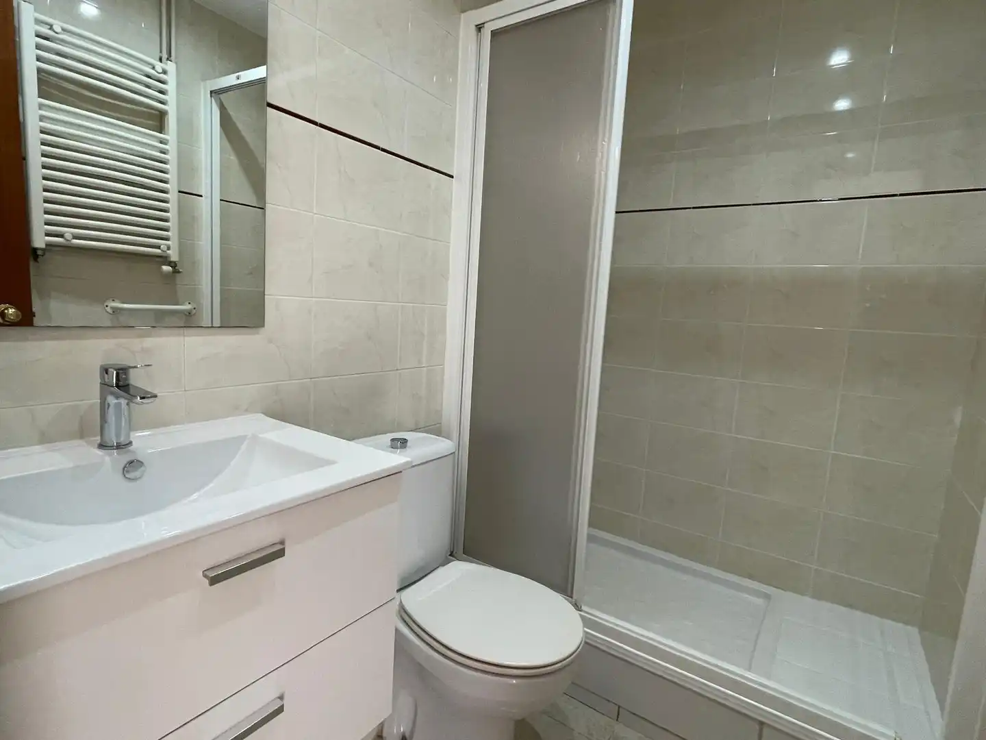Baño de Piso en venta en Badalona con Aire acondicionado y Calefacción