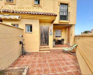 Exterior view of Single-family semi-detached for sale in Alhaurín de la Torre  with Terrace and Balcony