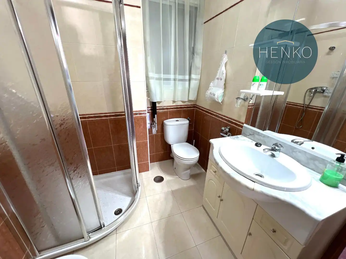 Baño de Piso en venta en Huelva con Aire acondicionado, Calefacción y Terraza