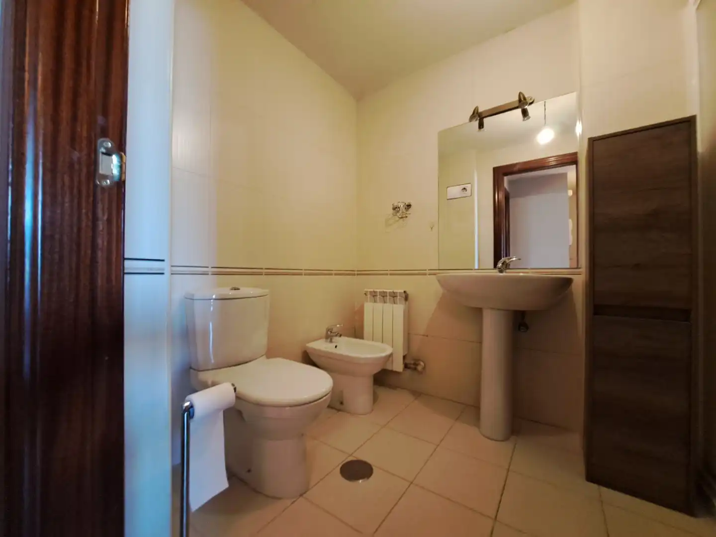 Bany de Apartament de lloguer en San Andrés del Rabanedo amb Calefacció, Parquet i Terrassa