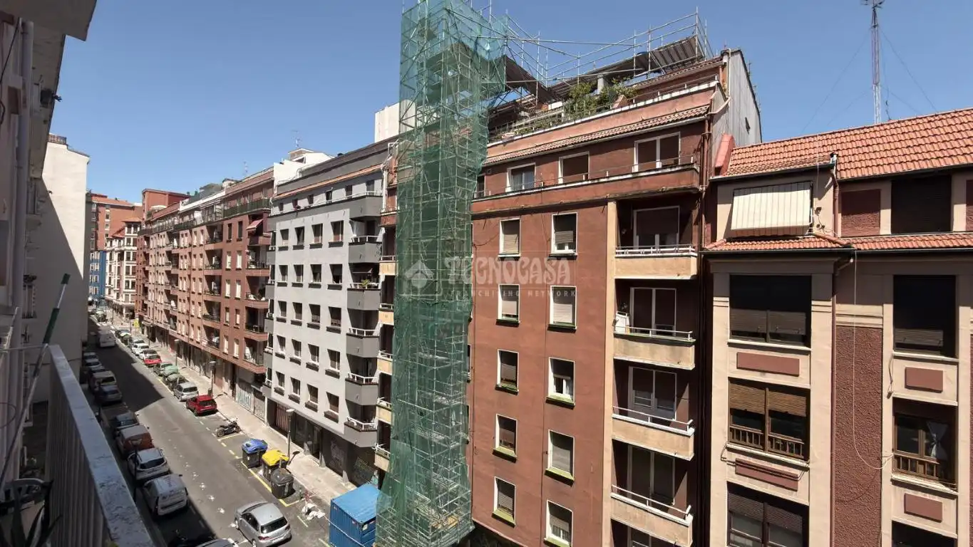 Vista exterior de Piso en venta en Bilbao 