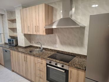 Flat with lift to rent in Calle Manuel Murguía