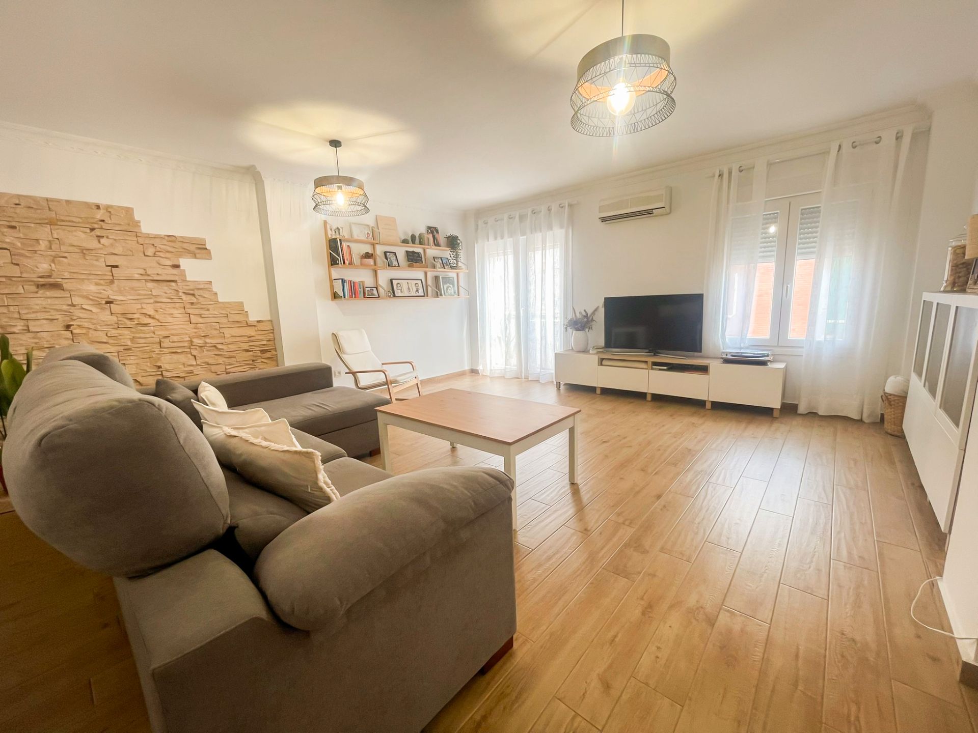 Living room of Flat for sale in  Huelva Capital  with Air Conditioner, Heating and Storage room
