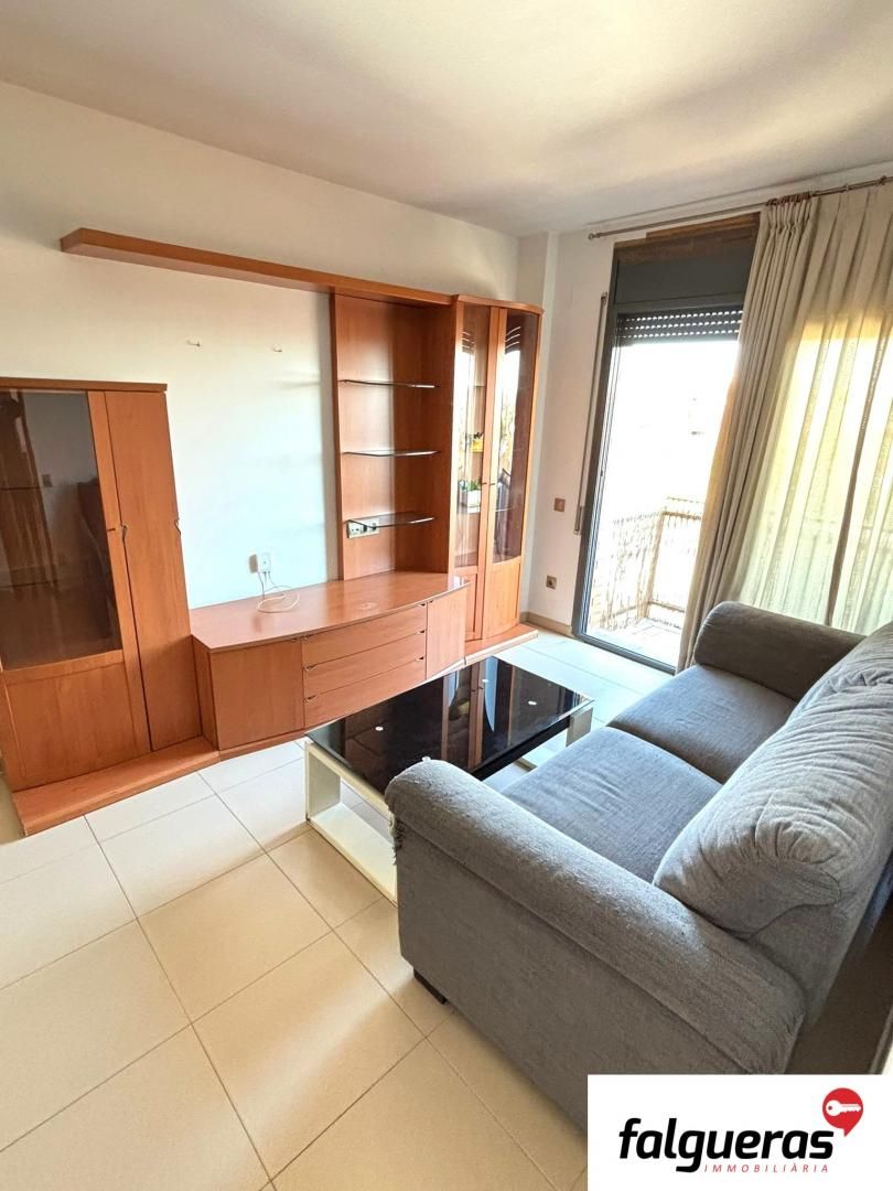 Sala d'estar de Pis en venda en Sabadell amb Calefacció, Moblat i Balcó