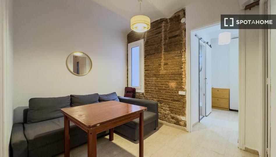 Foto 1 de Pis de lloguer a Sants, Barcelona