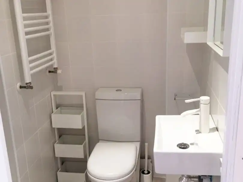 Badezimmer von Wohnung zum Verkauf in  Madrid Capital mit Klimaanlage und Terrasse